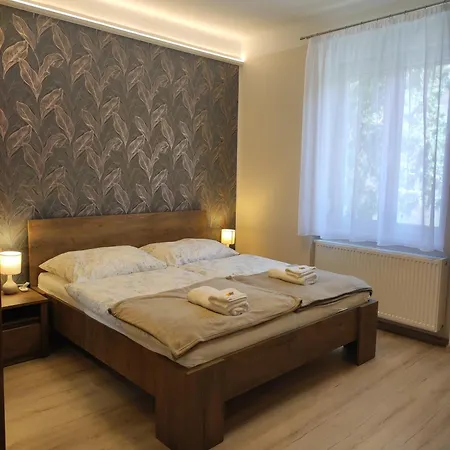 Shine 2 Apartmán